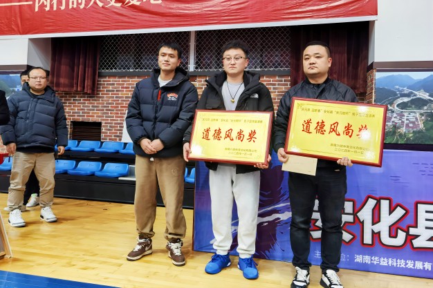 005(1).jpg 005(1).jpg