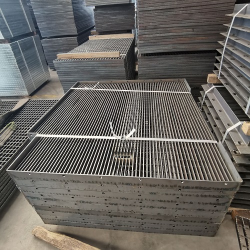 如何辨別劣質(zhì)鋼格板？看這4個(gè)細(xì)節(jié)，避免安全隱患！