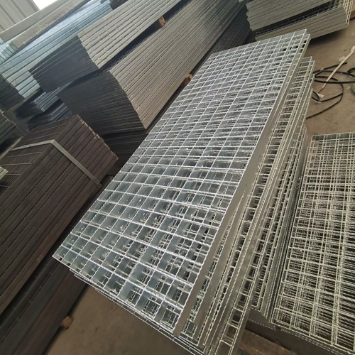 車庫鋼格柵系統(tǒng)：立體空間與承重性能的完美平衡