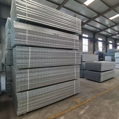 你以為它只是工廠標(biāo)配？鋼格柵的創(chuàng)意變身太驚艷了