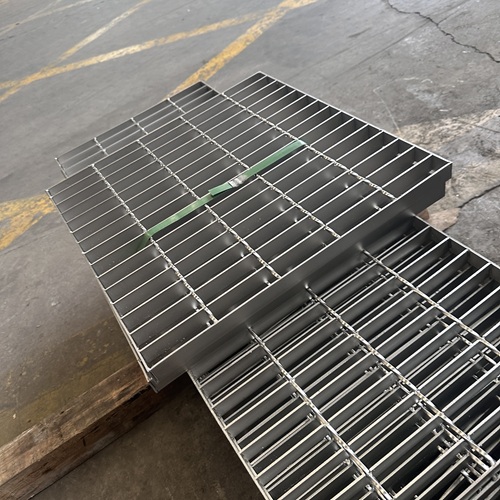 鋼格柵板承載不足怎么辦？換型號(hào)還是加固