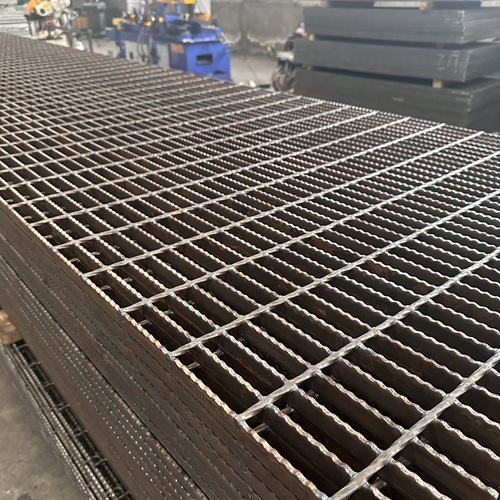 鋼格板變形后還能修復嗎？修復技巧全公開